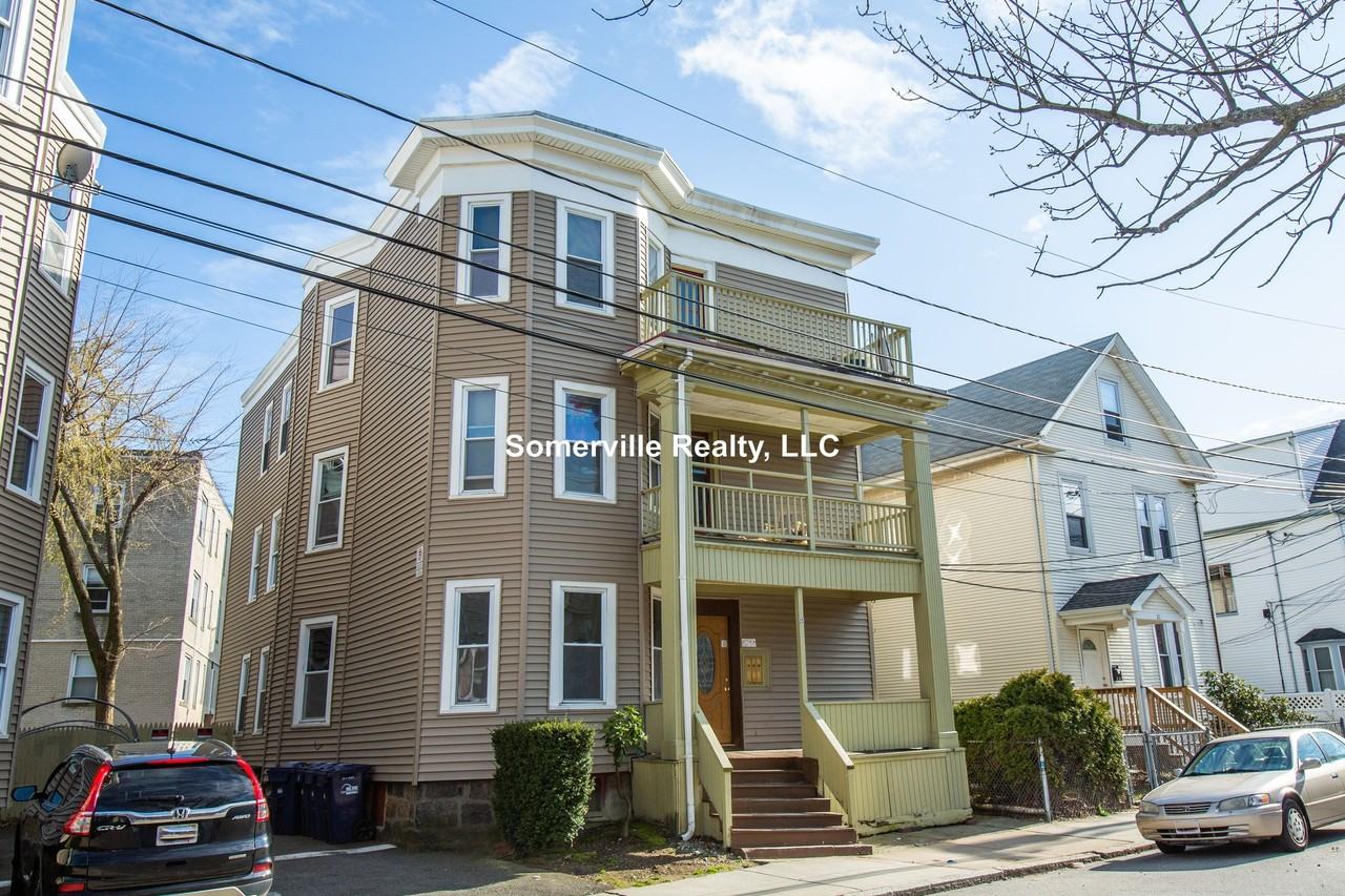 25 Ashford St #3