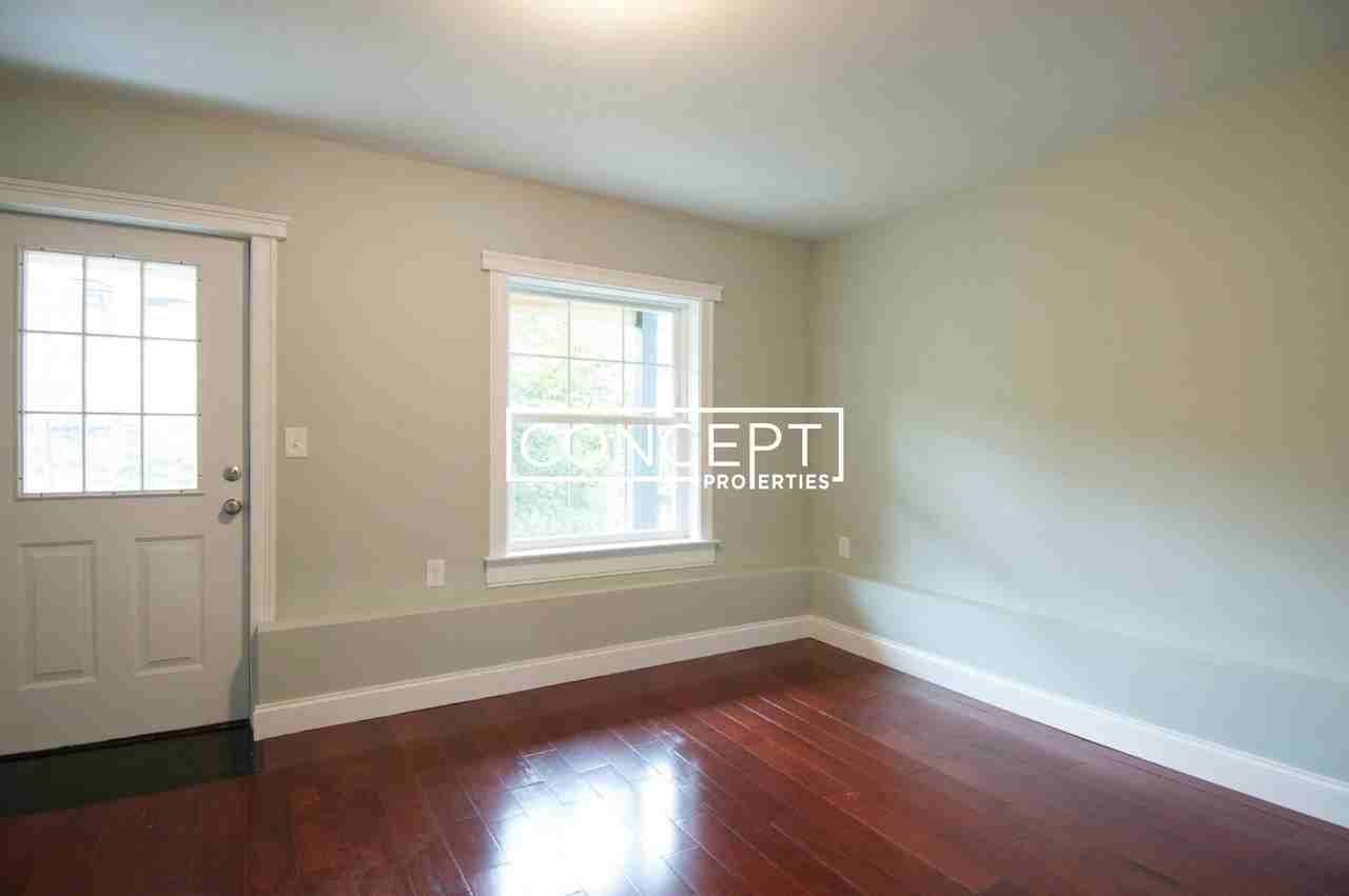 6 Rockledge St #B - Photo 4 of 32