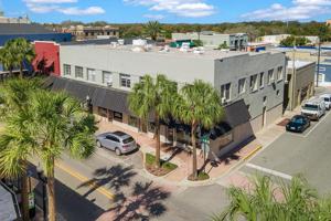 featured image of 206 W Main St