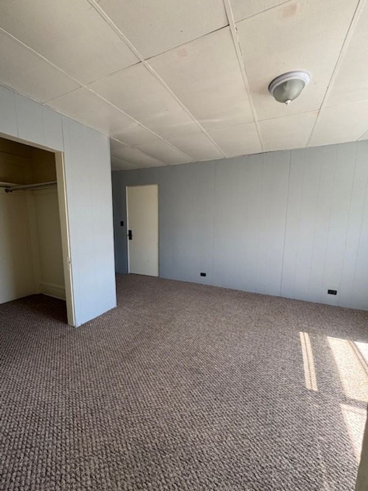 206 W Main St - Photo 5 of 11