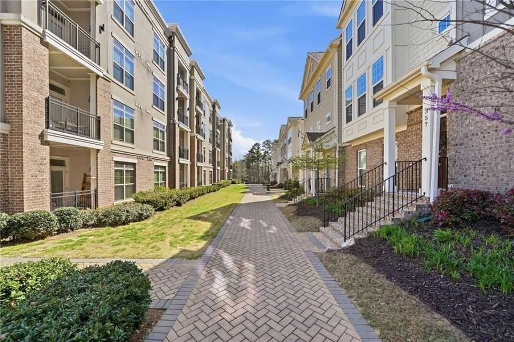 361 Watson Ave - Photo 4 of 25