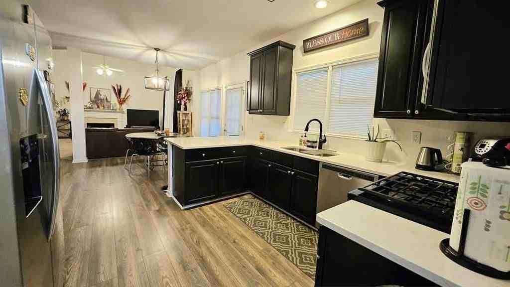 997 Summer Forest Dr - Photo 2 of 26