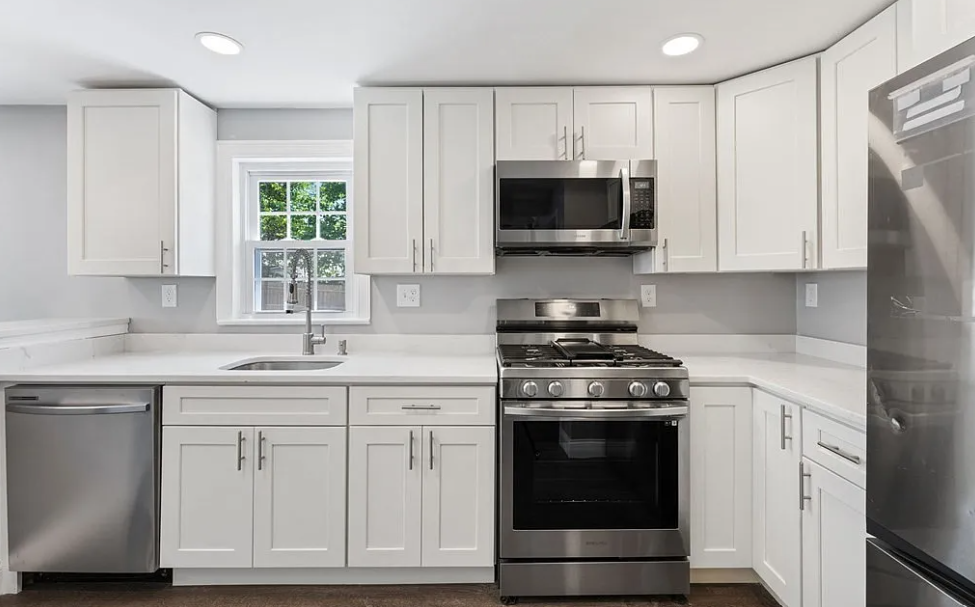 71 Gladeside Ave - Photo 3 of 17