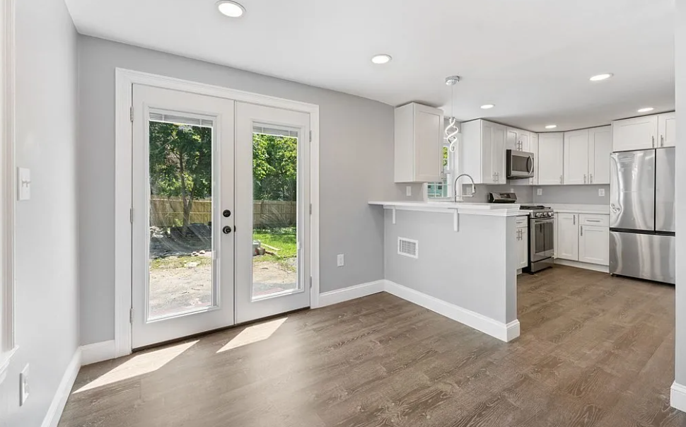 71 Gladeside Ave - Photo 4 of 17