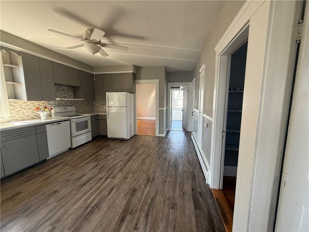 10 Knight St - Photo 5 of 22