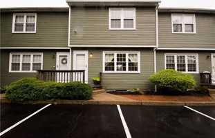 featured image of 5804 Post Rd ##8