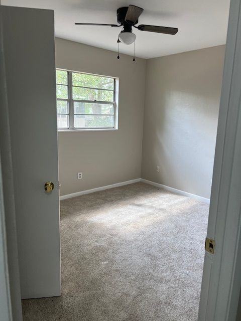 3122 Sw 26th Ter - Photo 5 of 7