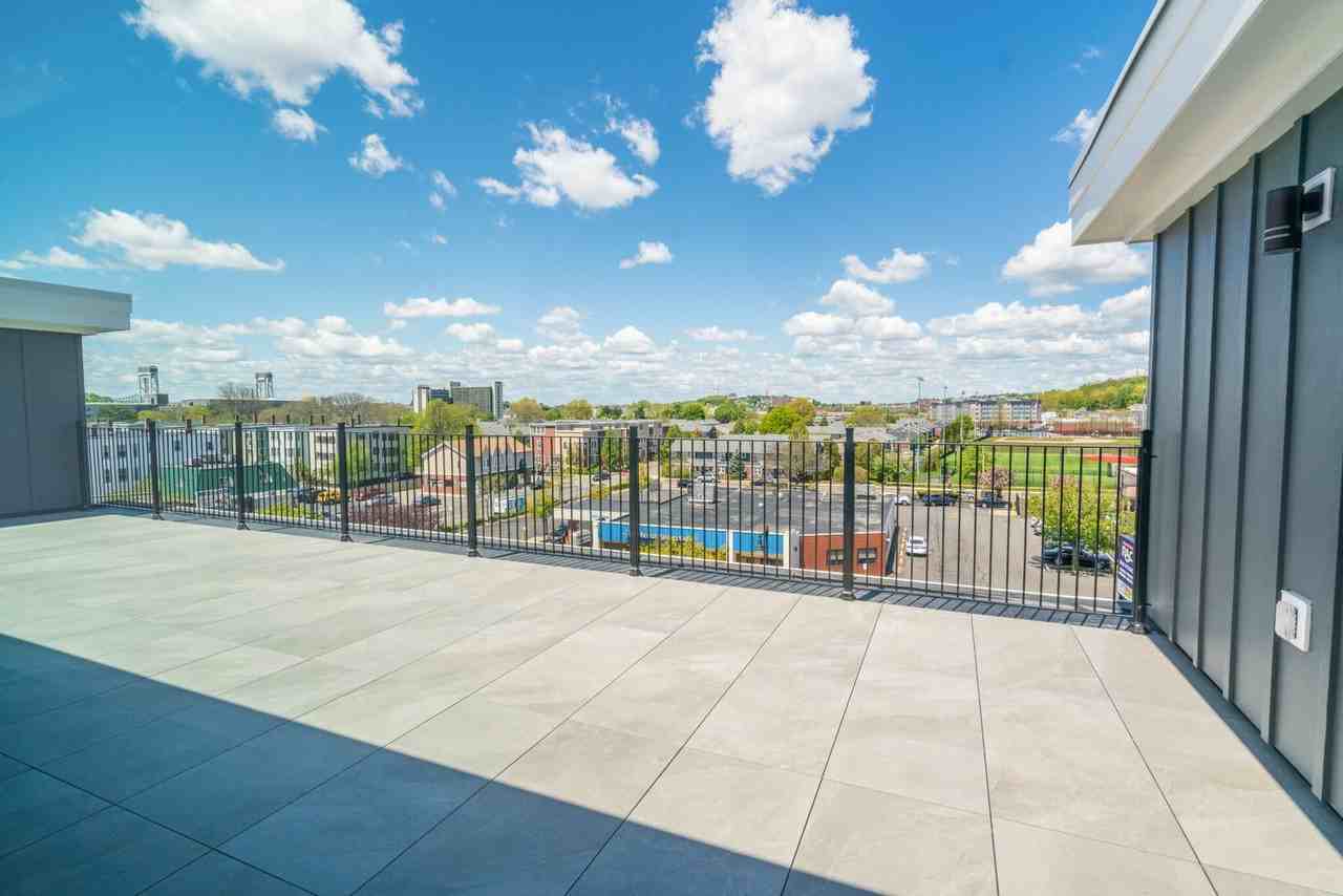 The Bennington in Eastie - Photo 6 of 8