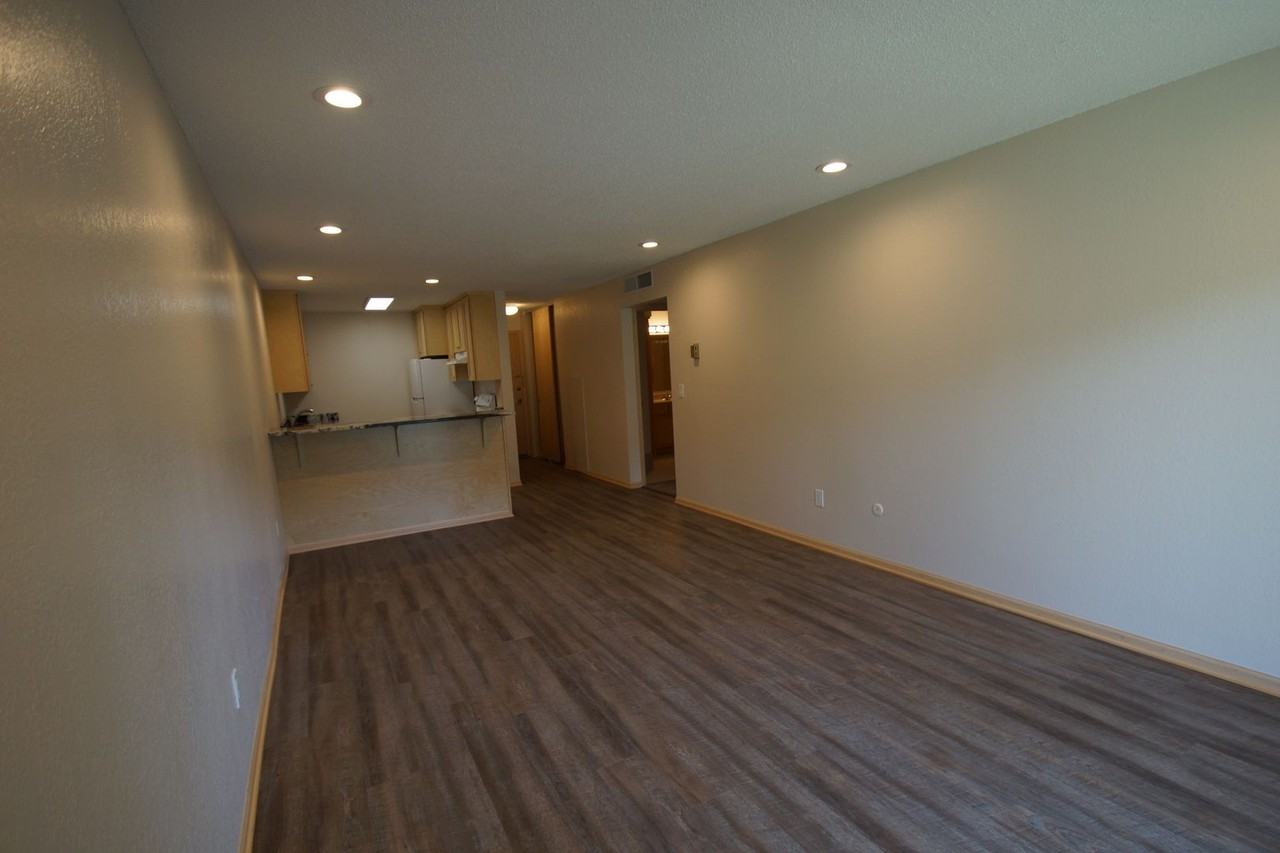 1270 Larpenteur Ave W #110 - Photo 5 of 17