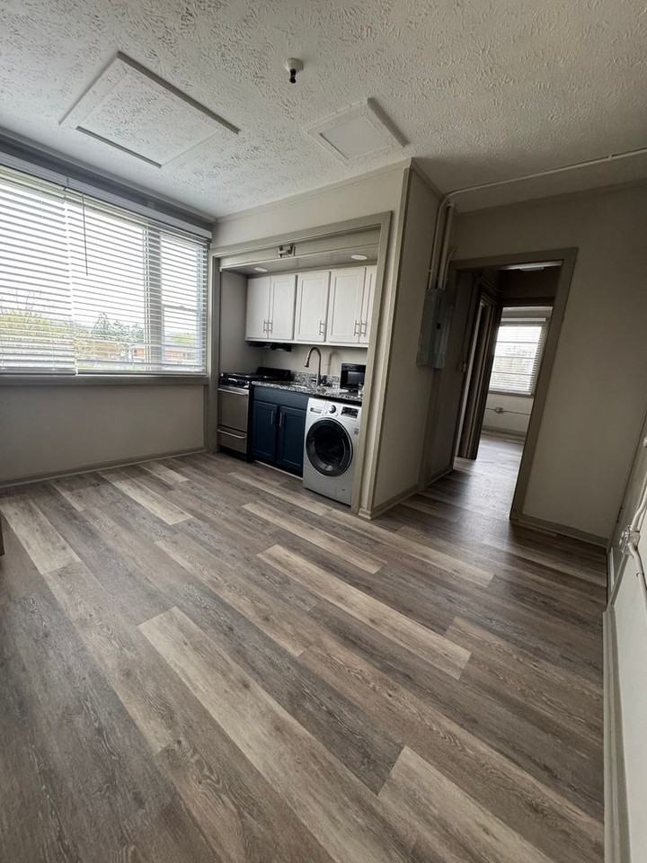 The Flats at Jackson Square - Photo 6 of 21