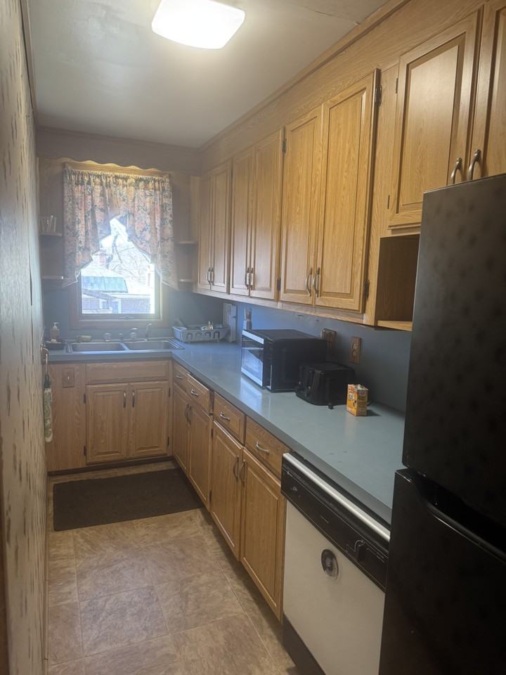 Brookline St #1 - Photo 7 of 8