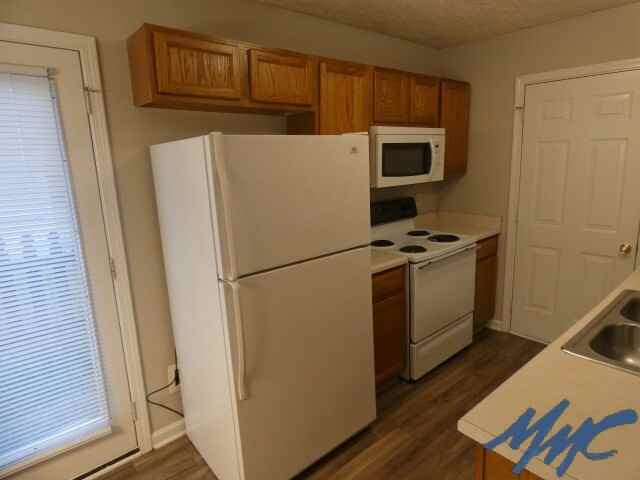 299 Indian Park Dr - Photo 4 of 16