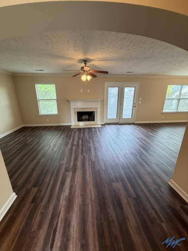 1442 Sunray Dr - Photo 2 of 27