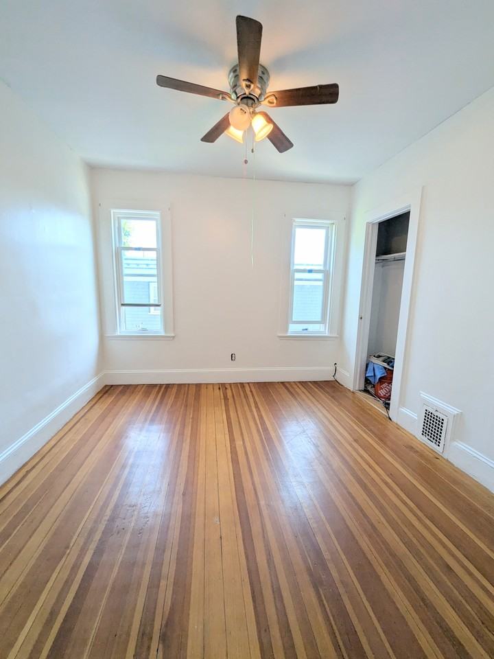 84 Bailey St #1 - Photo 5 of 12