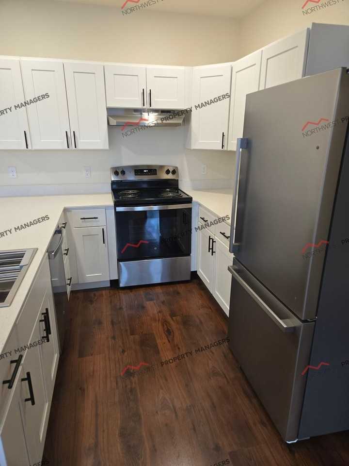 R313A - Cascade School Apts. - Photo 6 of 20
