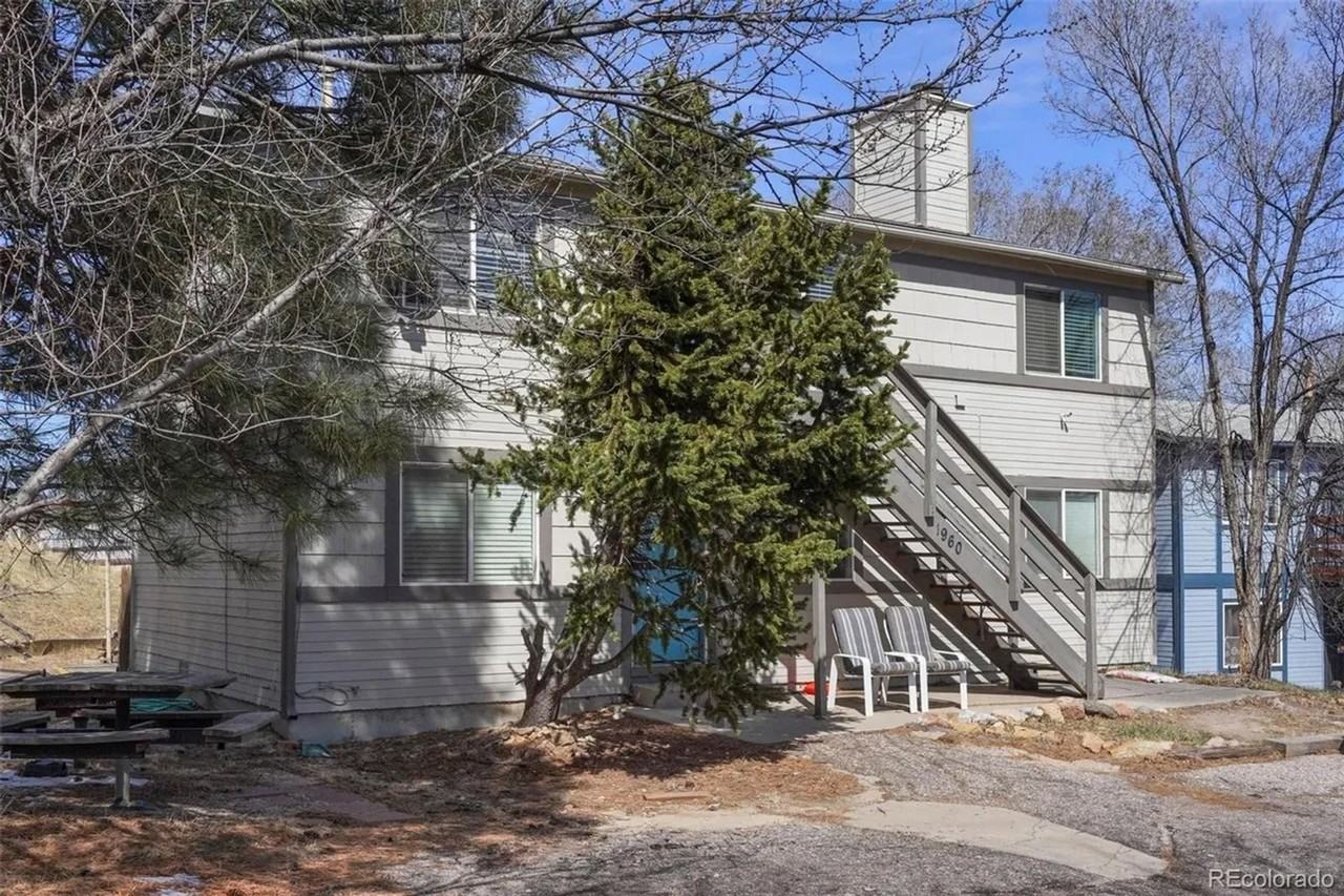 1920 W Yampa St - Photo 2 of 2