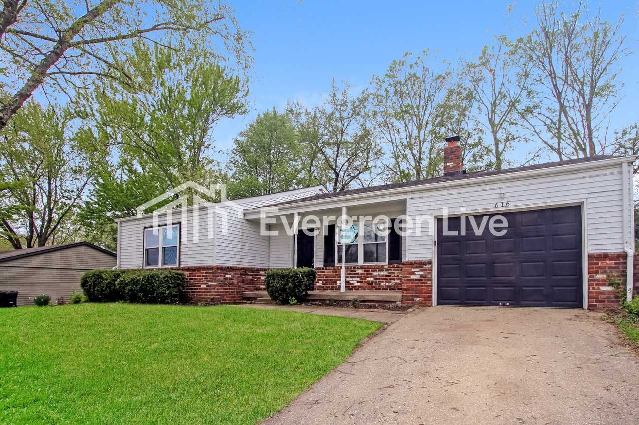 616 Boonesboro Rd - Photo 2 of 15