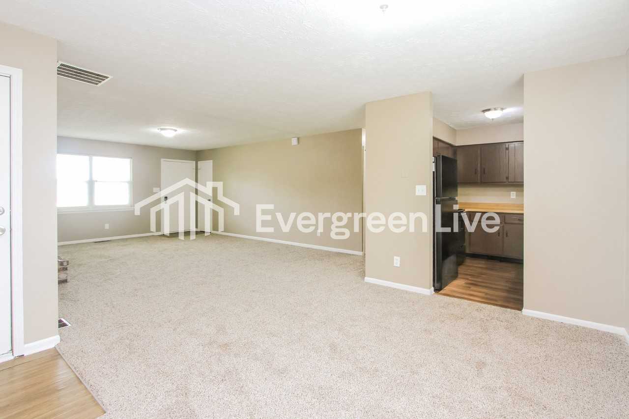 616 Boonesboro Rd - Photo 5 of 15