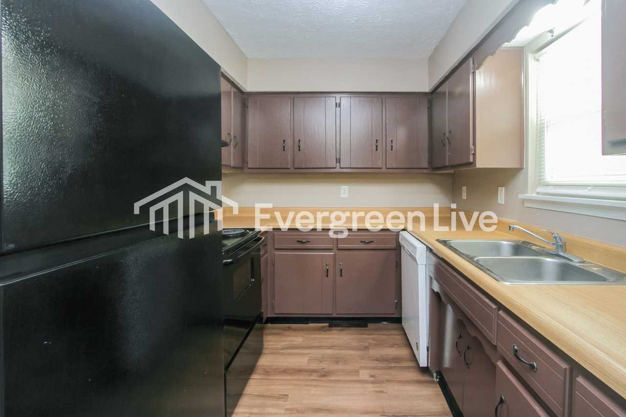 616 Boonesboro Rd - Photo 6 of 15