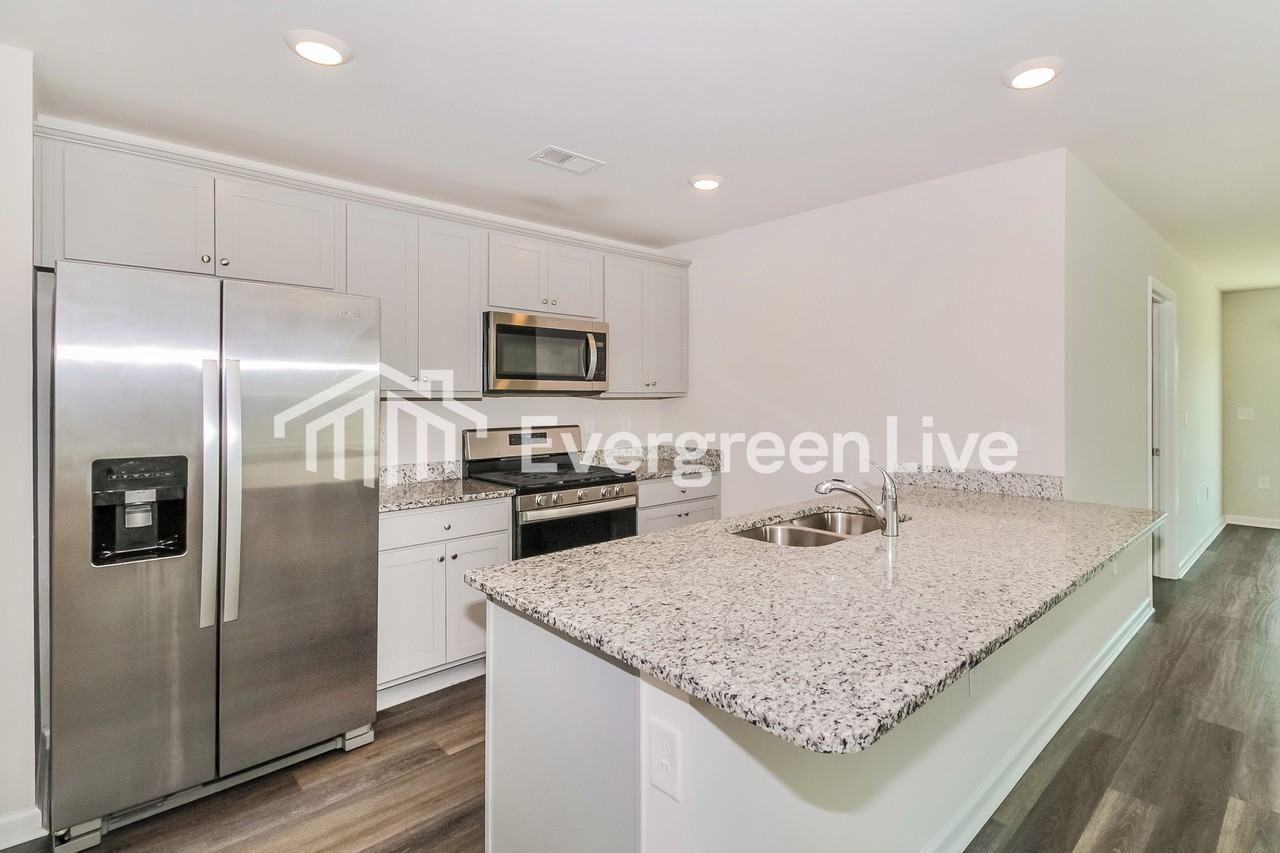 2224 Courtina Way - Photo 6 of 16