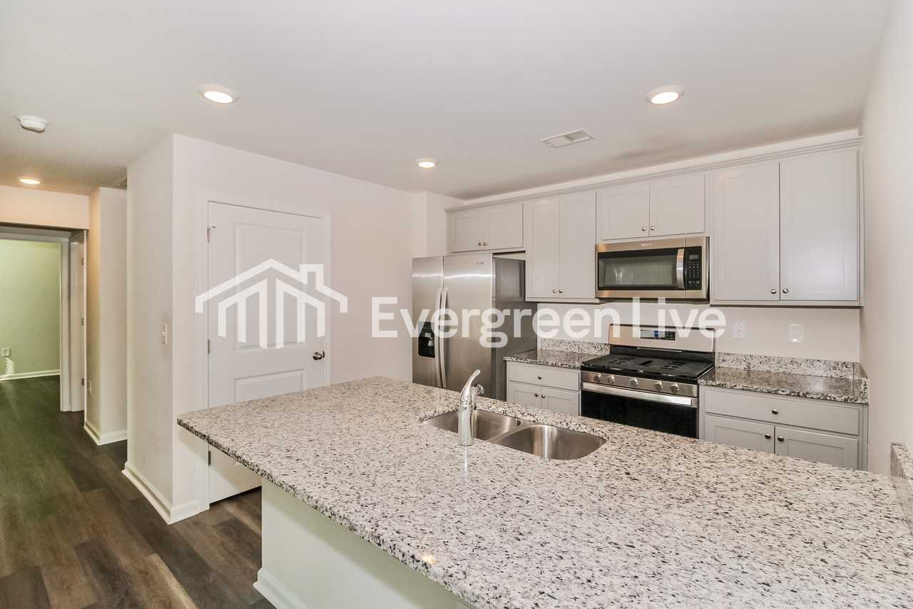 2224 Courtina Way - Photo 7 of 16