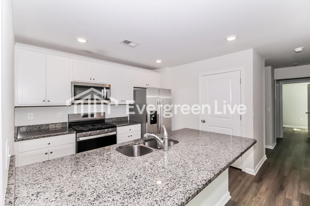 2227 Courtina Way - Photo 5 of 16