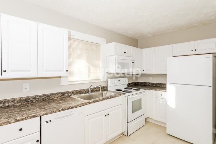 717 Middlebrook Dr - Photo 6 of 17