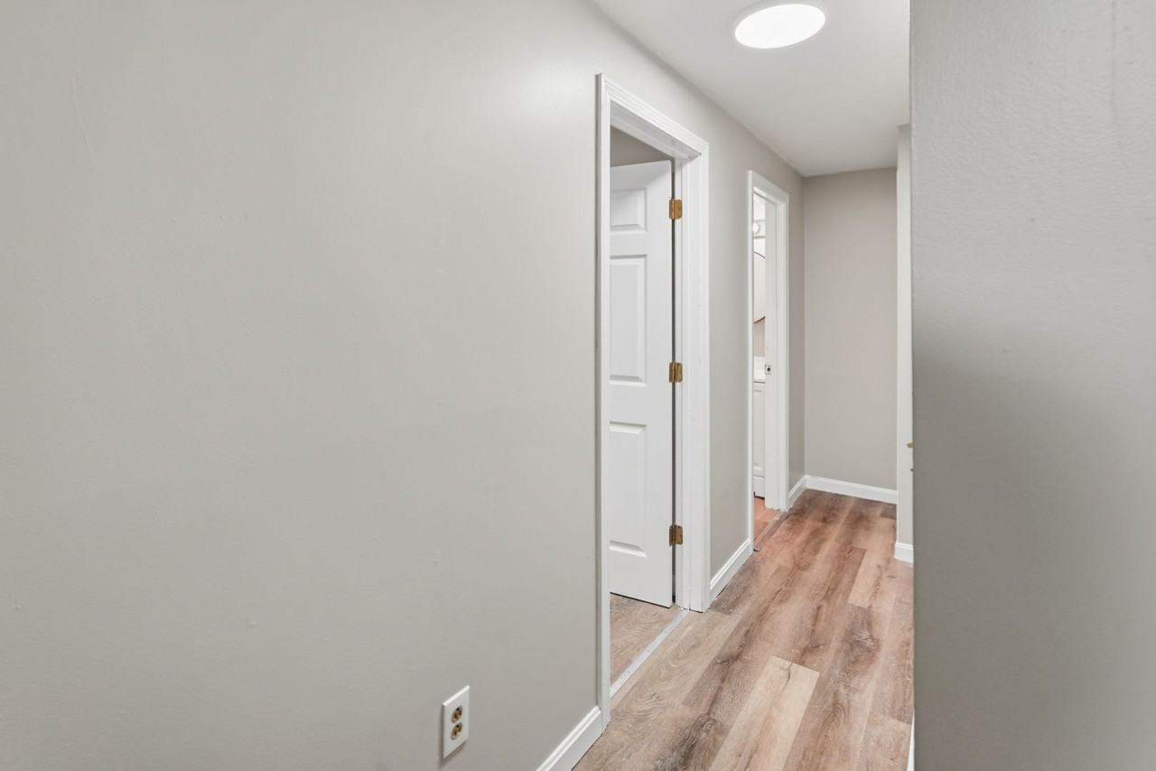 26 Old West Brookfield Rd - Photo 7 of 27