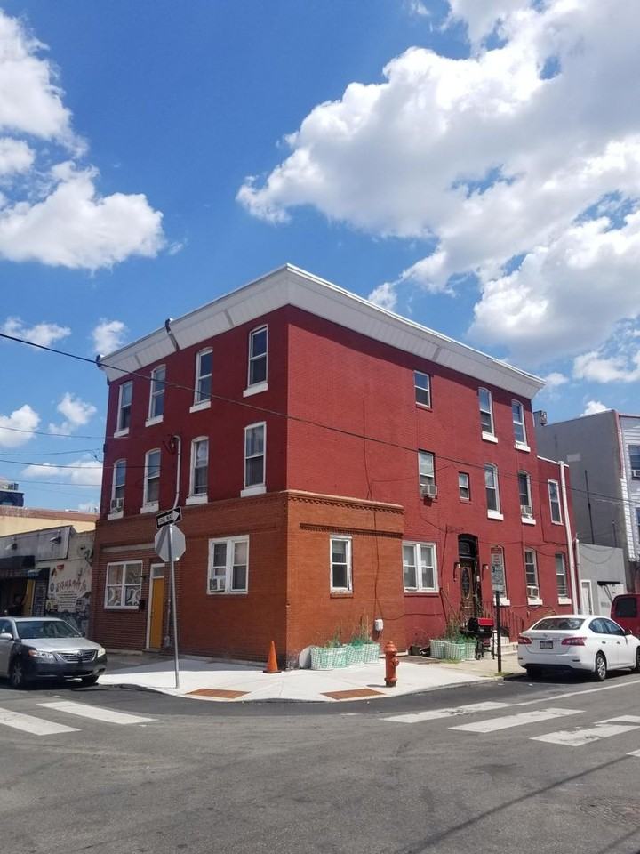 1633 S 6th St - Photo 7 of 8