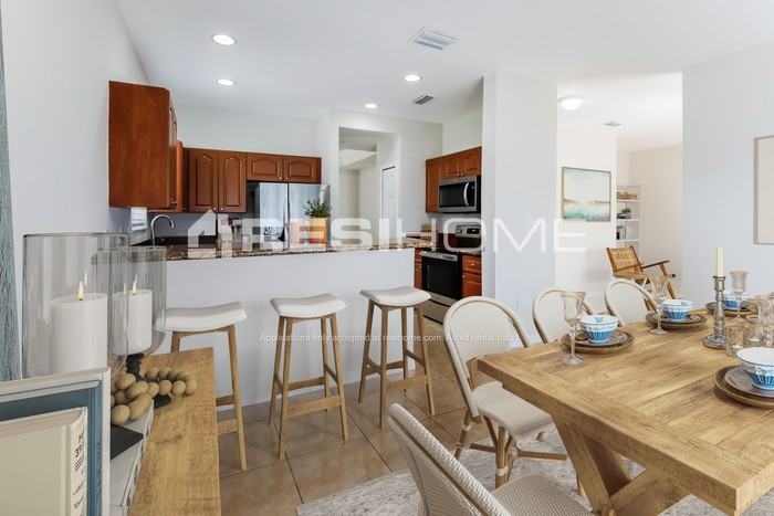 4442 Nw 113th Pl - Photo 4 of 19