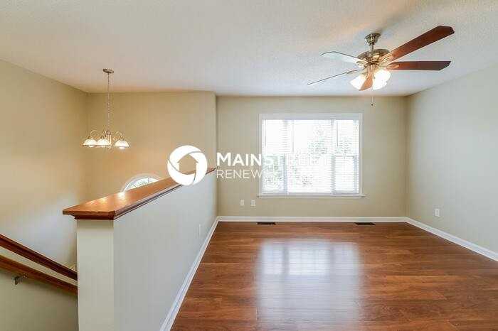 5061 Windsbury Ridge Rd - Photo 4 of 17