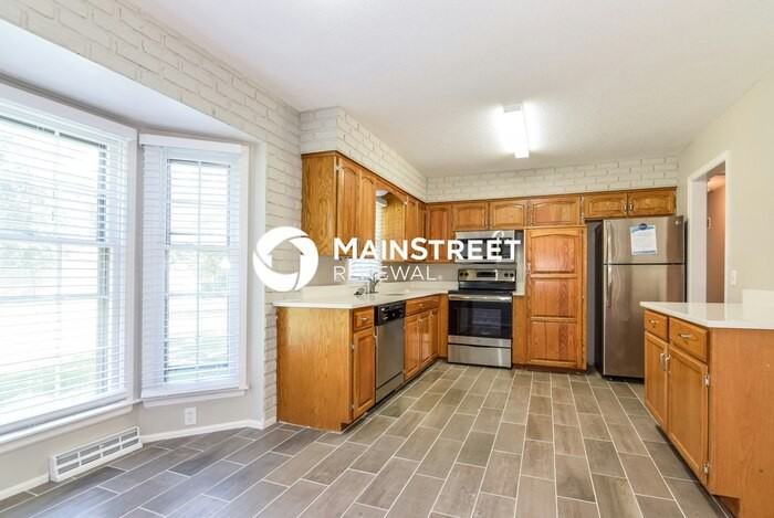 15908 E 38th St S - Photo 5 of 17