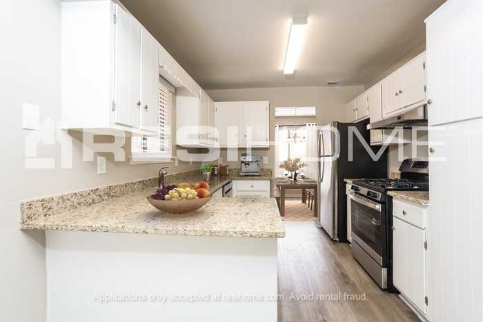 9261 Forest Knoll Dr - Photo 2 of 17