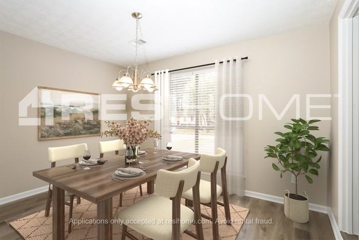 9261 Forest Knoll Dr - Photo 3 of 17