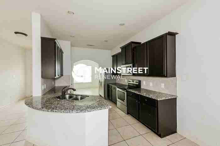 601 Shady Meadow Ln - Photo 6 of 15