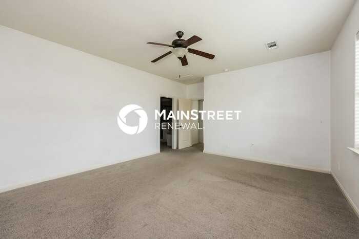 601 Shady Meadow Ln - Photo 7 of 15