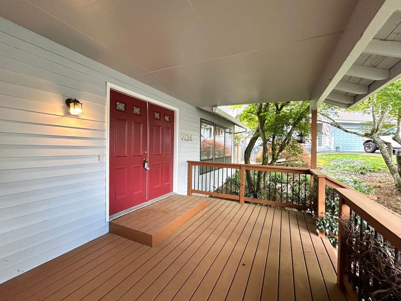 7134 Sw 182nd Ave - Photo 5 of 50