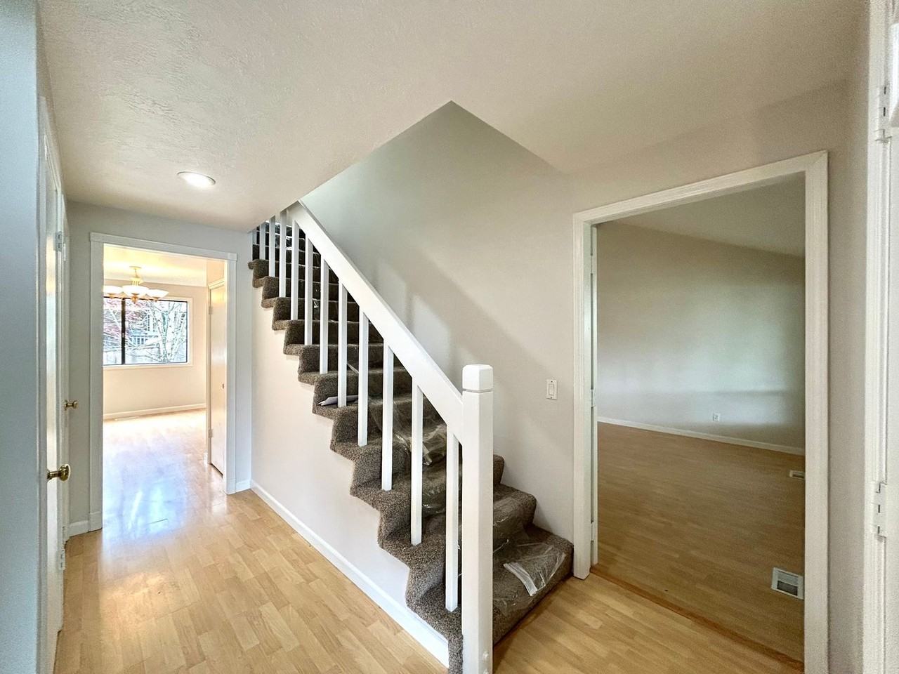 7134 Sw 182nd Ave - Photo 7 of 50