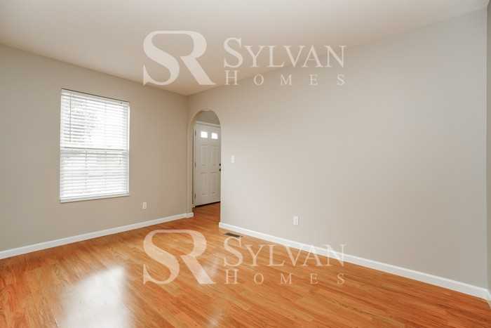 224 Cavanaugh Dr - Photo 3 of 16