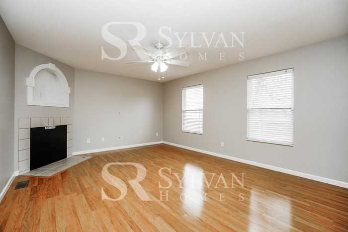 224 Cavanaugh Dr - Photo 5 of 16