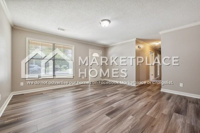 3560 21st St - Photo 4 of 29