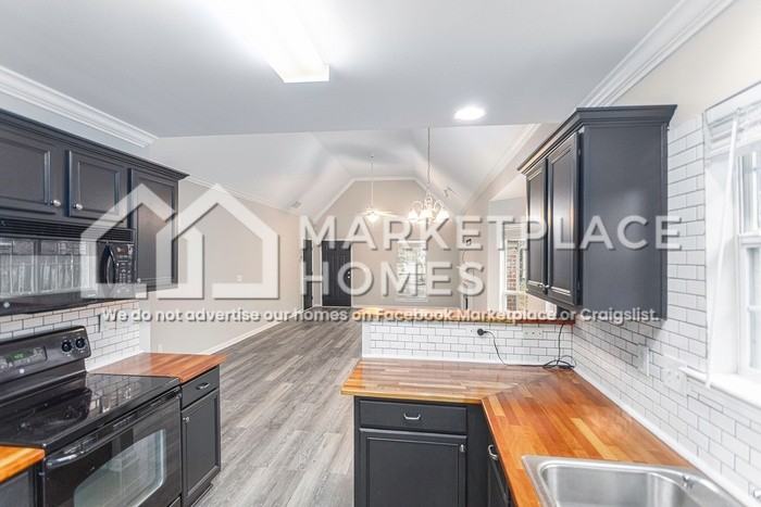 2115 Willow Glenn Dr - Photo 7 of 18