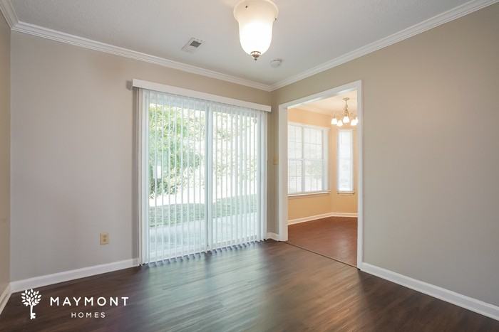 1218 Kendall Dr - Photo 5 of 13