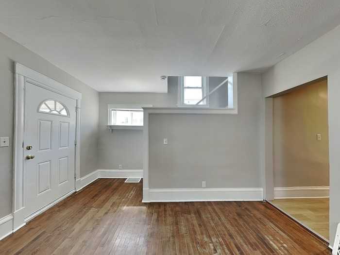 4042 Clinton Ave - Photo 2 of 21