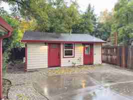 featured image of 806 Normal Ave
