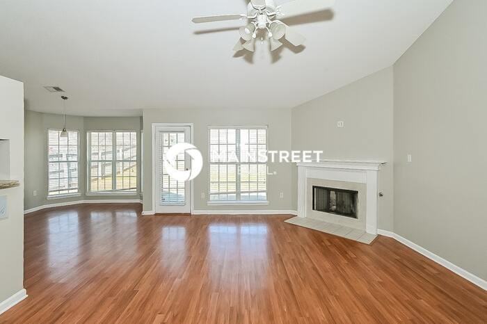 1688 Sarah Ann Dr W - Photo 2 of 16