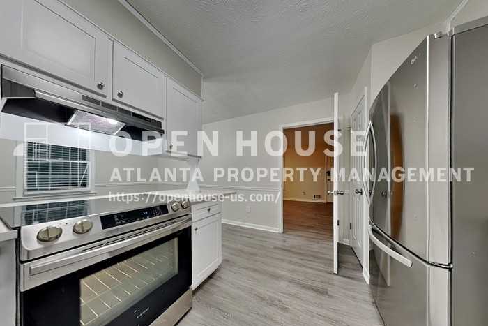 2210 Grayfield Dr - Photo 6 of 20