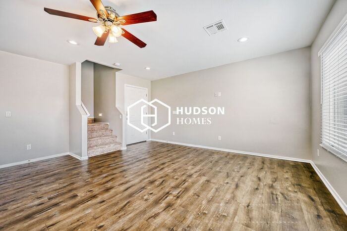 5638 S 10th Dr - Photo 4 of 29