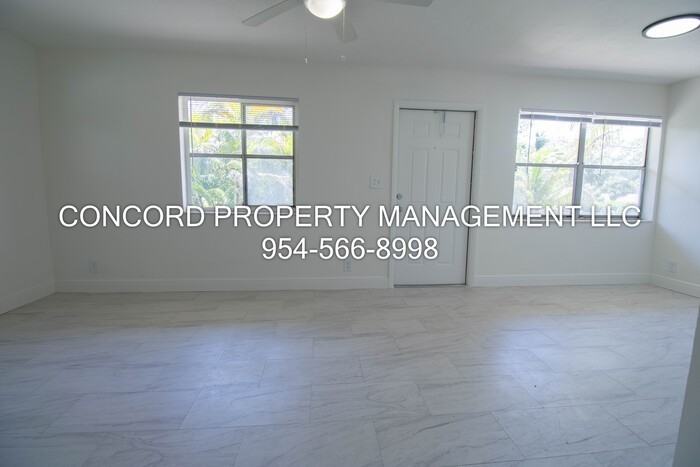 400 Sw 7th Ave #12 - Photo 2 of 11