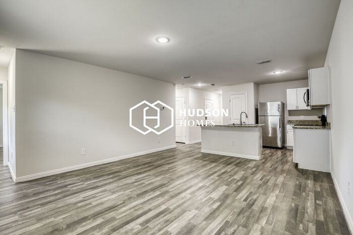 3111 W Jackson St - Photo 4 of 14